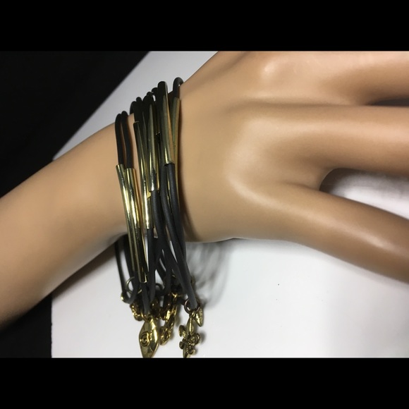 Jewelry - Picture 4 of 7